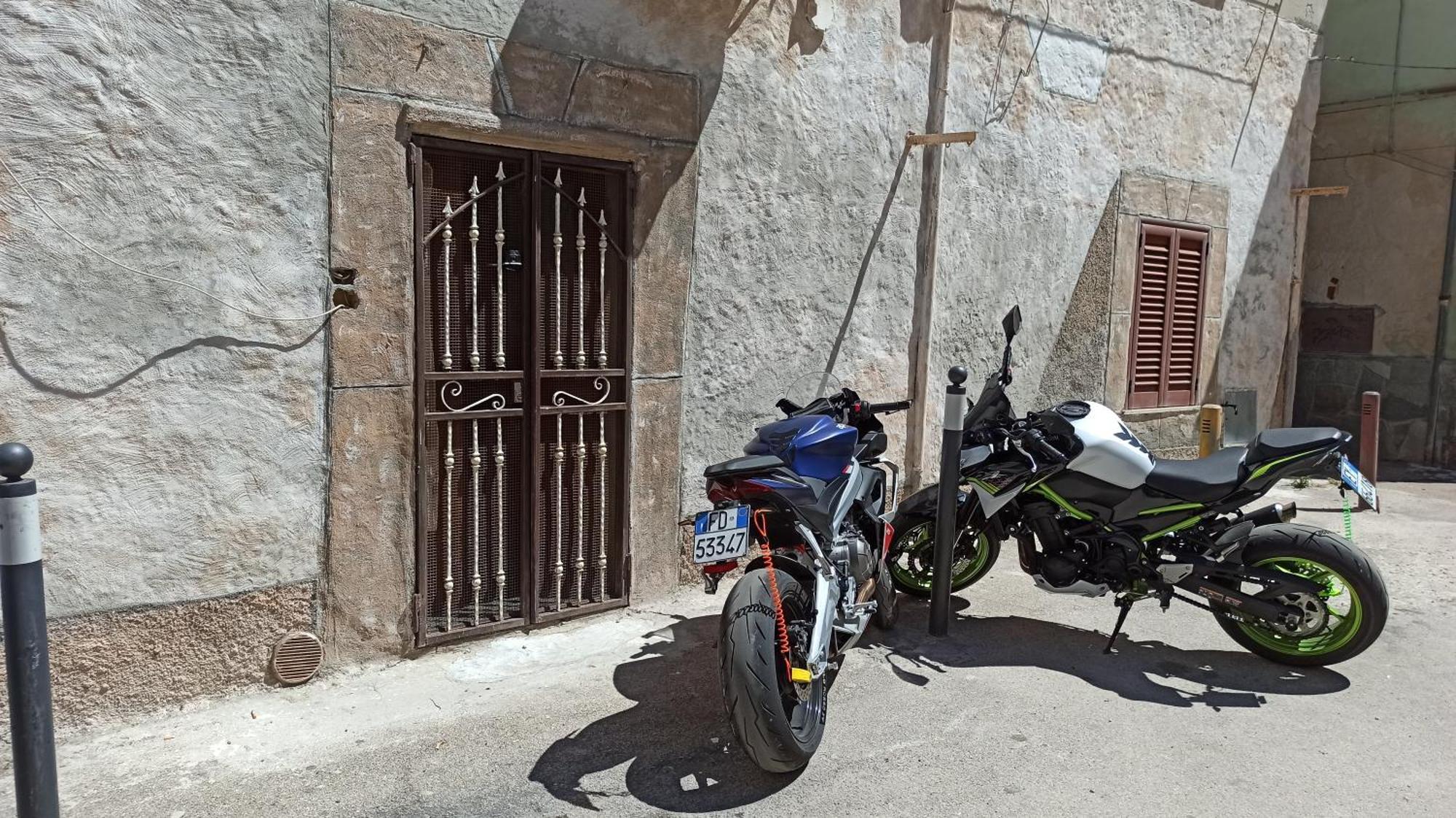 Casa Ele - Casa Indipendente Con Cucina - Bikes Friendly Apartment Sassari Exterior photo